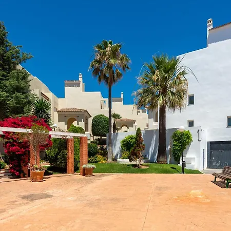 Homestay Estrella De Bahia Casares
